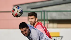 Un derbi navarro de altura entre la Mutilvera y el Tudelano: las mejores imágenes del partido