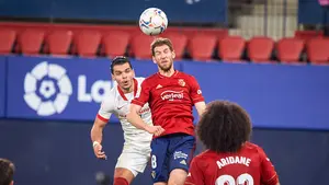 Las fotos del Osasuna-Sevilla en El Sadar: los rojillos no pueden con un equipo de Champions
