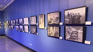 Inauguran una exposición fotográfica, en el Planetario, de un exiliado navarro del franquismo