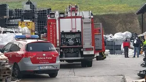 Un incendio en la empresa PDI de Sesma obliga a desalojar a los trabajadores sin causar heridos