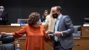 Bronca entre Na+ y Podemos: "Montero es ministra por ser la chica del macho alfa"