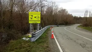 Navarra estrena nuevas señales de tráfico para 'concienciar' a motoristas