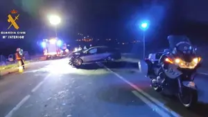 Un choque frontolateral entre dos vehículos en Tiebas se salda con un herido grave