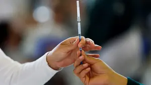 La vacunación como salida de la crisis: la esperanza de recuperación en Navarra