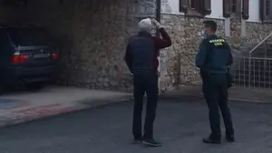 El fuego de la chimenea provoca un incendio en una vivienda de Urdax