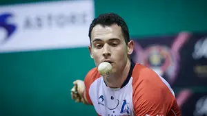 Palizón de Jaka y el navarro Martija que les acerca a las semifinales