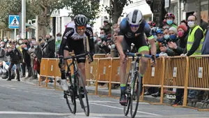 El británico Tobias Perry se impone por sorpresa en la meta de Estella