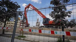  Pamplona homenajea a Salesianos dándole su nombre a una nueva plaza