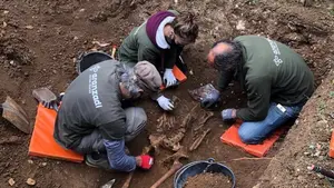 Exhuman en Lete el cuerpo que podría ser un alsasuarra asesinado en la Guerra Civil