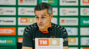 El técnico del Elche, ante Osasuna: "Habrá que pelear cada jugada"