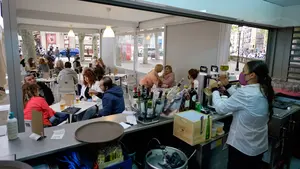 La reinvención de la hostelería en Navarra: de dos franquicias de éxito a una terraza