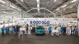 Una cifra señalada: Volkswagen Navarra presenta su coche 'número 9 millones'