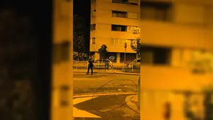 Denunciados por montar una fiesta ilegal en Iturrama y tirar vasos por la ventana