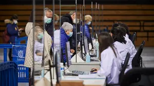 Navarra alcanza la 'mítica' cifra de vacunación: 70% de la población total con pauta completa