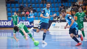 Imanol Arregui, decepcionado por la derrota: "Sin meter goles es imposible ganar"