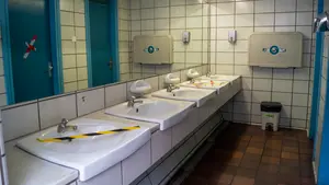 Anuncian la renovación de unos baños públicos de Pamplona abiertos en los 70