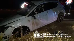 Se sale de la carretera y da varias vueltas de campana en Murieta: trasladado al hospital