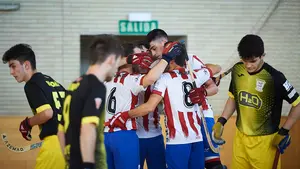 La primera victoria: el Rochapea hockey sorprende en la pista del Tordera catalán