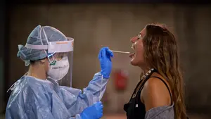 PCR nada más bajarse del autobús de Salou en Pamplona: "Aquello parecía San Fermín"