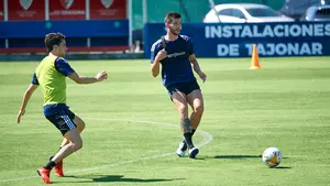Nuevo positivo por Covid-19 en Osasuna: David García se suma a la lista de jugadores confinados