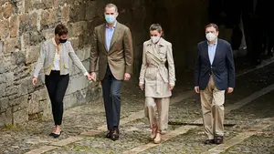 Felipe VI ensalza en Roncesvalles el Camino de Santiago: "Nos ayudará a superar la crisis"