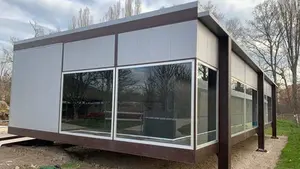 Un proyecto de cosméticos ecológicos estrena un secadero de plantas en Pamplona