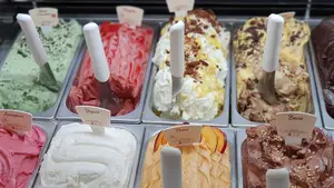 Encuentran a un niño solo que pedía dinero para comprar un helado en Pamplona