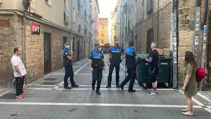 Más de 30 personas realojadas mientras se investiga el incendio mortal en Pamplona