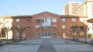 Chivite deja tiradas a veinte familias tras cargarse una línea de ESO en un instituto de Pamplona