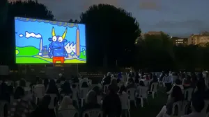 Noches de Cine celebra su 25 aniversario emitiendo películas en los parque y plazas de Pamplona