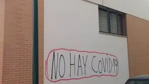 "No hay Covid19": detenido un hombre de 70 años por más de un centenar de pintadas negacionistas