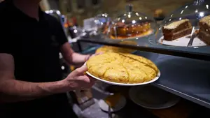 El restaurante de Navarra que arrasa con su bocadillo de tortilla de patata en Glovo