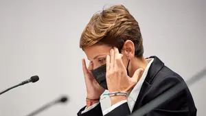 Los socios de Chivite le dan la espalda y recurre a NA+ para agilizar la contratación pública