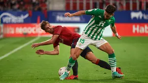 Osasuna tropieza y acaba cayendo en El Sadar: las imágenes del partido ante el Betis