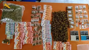 Detenido en el área de Estella con un kilo de marihuana y medio kilo de hachís