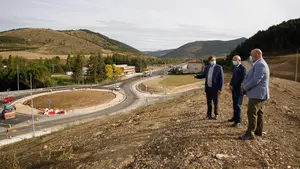 El primer nuevo trazado de la N-121-A, de Ezcaba a Olave, supera el 82% de ejecución