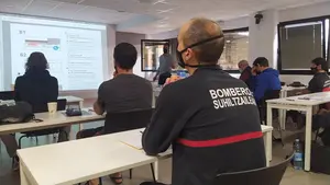 Bomberos de Navarra realizan un curso sobre incendios en espacios confinados