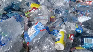 El 60% de los residuos de colegios de Navarra son envases de plástico