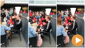 Jagoba Arrasate, aclamado en una terraza de Pamplona después de ganar al Rayo