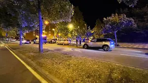 Un conductor borracho se choca contra un coche en la Milagrosa y se queda dormido al volante