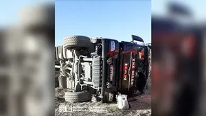 Accidente laboral en Navarra: herido un camionero tras volcar en Zurucuain