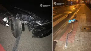 Un conductor borracho se choca contra un portal en Pamplona y se lleva por delante una señal