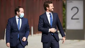 Casado pone a Navarra Suma como ejemplo: "Constitucionalismo sobre radicales"