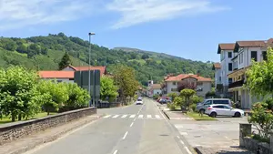 Oronoz-Mugaire dispondrá de un intercambiador y un aparcamiento para facilitar el transporte