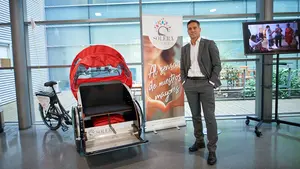 Solera Asistencial, la residencia de Pamplona que pasea a sus mayores en bicicleta