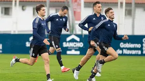 Juan Pérez y Ontiveros, ausentes en la convocatoria de Osasuna ante el Atlético de Madrid