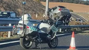 Fallece una mujer en una salida de vía en la A-12 a la altura de Astráin