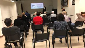 Un curso en Navarra enseña cómo actuar ante alteraciones de conducta en pacientes de Alzheimer