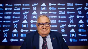 Luis Sabalza huye de la euforia: "Nuestro objetivo es la permanencia en primera"