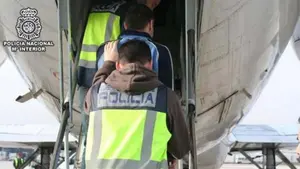 Expulsan de Navarra a dos delincuentes reincidentes con decenas delitos